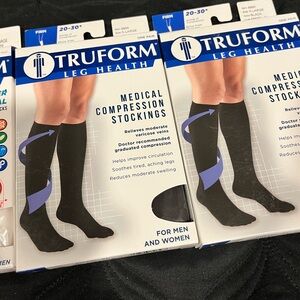 5 pairs of Truform compression socks